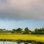 Hollins Hall Hotel, & Golf Otel Bradford (West Yorkshire)