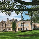 Hollins Hall Hotel, & Golf Bradford (West Yorkshire)