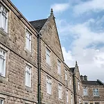 Hollins Hall Hotel, & Golf Otel