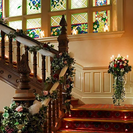 Hollins Hall Hotel, & Golf Bradford (West Yorkshire)