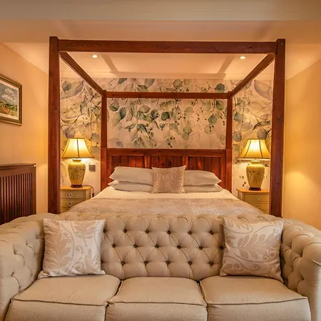 Hollins Hall Hotel, & Golf Otel Bradford (West Yorkshire)