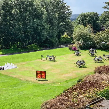 Hollins Hall Hotel, Spa&golf Hotell 4*