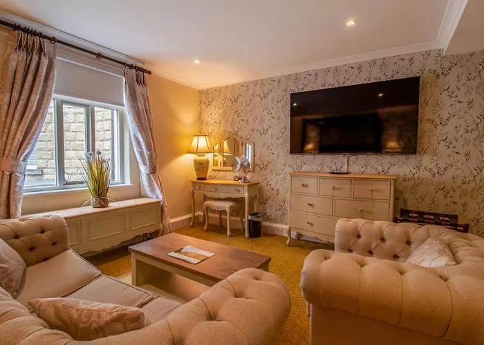 Hollins Hall Hotel, & Golf 酒店 4*