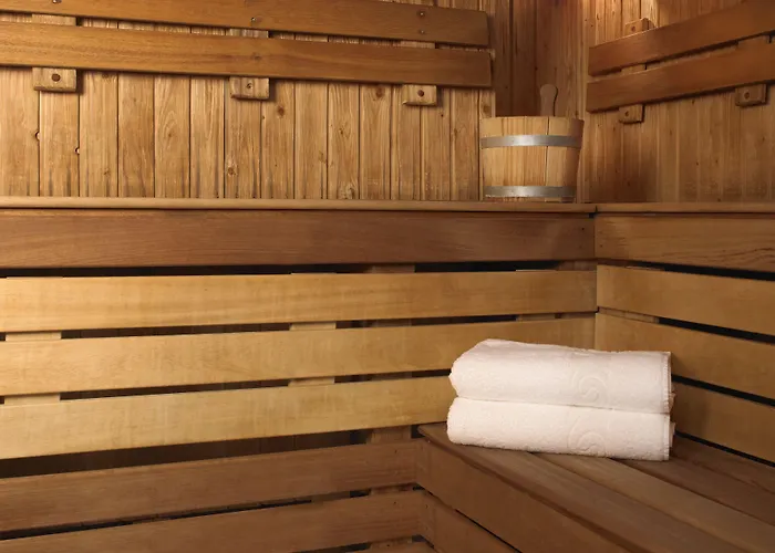 Ξενοδοχείο Hollins Hall Hotel, & Golf 4*