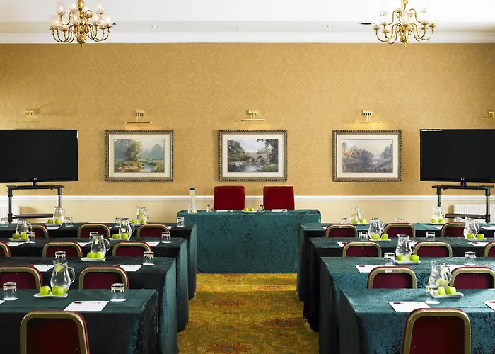 Hollins Hall Hotel, & Golf 酒店 布雷得佛