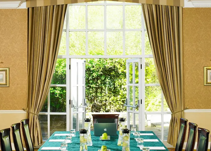 Hollins Hall Hotel, & Golf 酒店