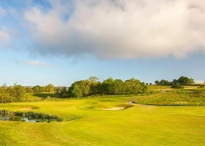 Hollins Hall Hotel, & Golf 4* 布雷得佛