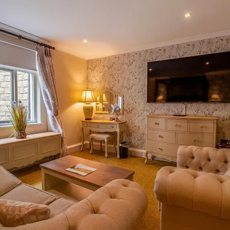 Hollins Hall Hotel, Golf & Country Club Hotel 4*