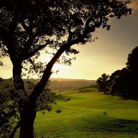 Hollins Hall Hotel, Golf & Country Club 4*
