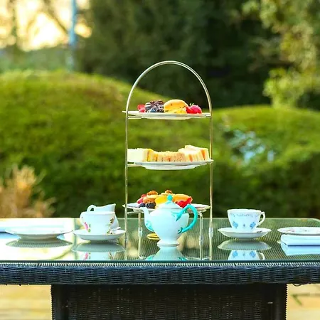 Hollins Hall Hotel, & Golf Szálloda 4*