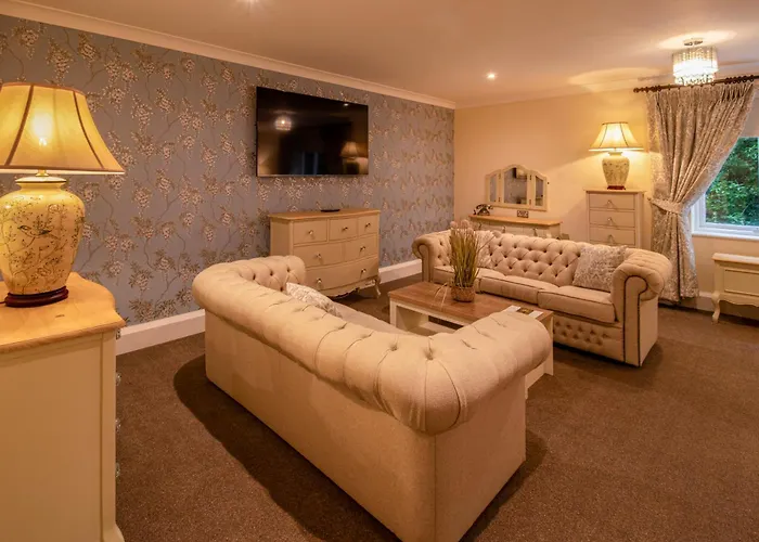 Hollins Hall Hotel, & Golf Bradford (West Yorkshire)